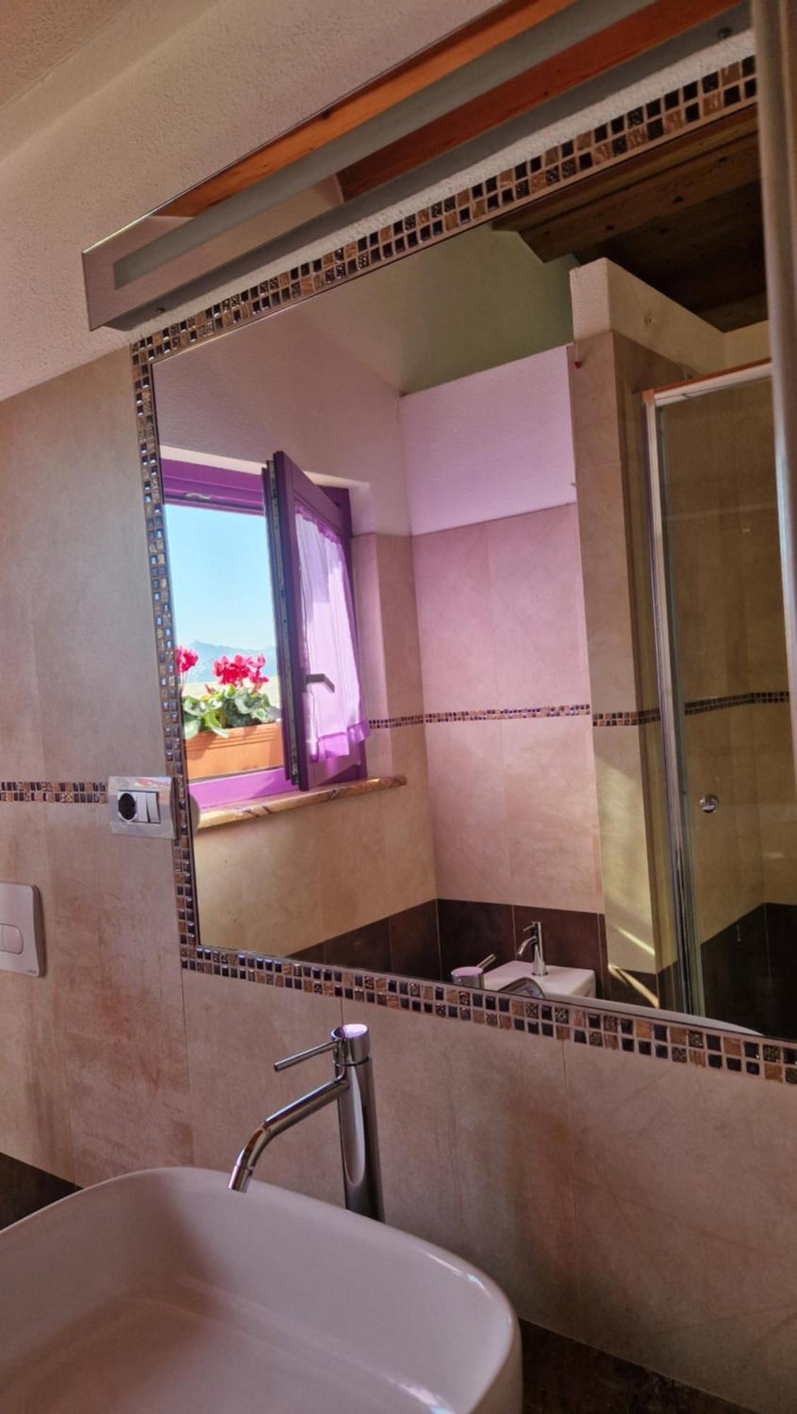 Limbara Dreaming Hotel Tempio Pausania Ngoại thất bức ảnh